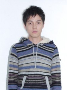 冒頭でも述べたように宮崎あおいさんにはお兄さんがいて、お名前を宮崎将(みやざき まさる)さんと言います。 イケメンですが、顔はあんまり宮崎あおいさんと似てい