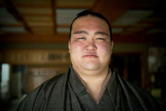 稀勢の里の結婚相手の候補は市川紗椰 親方の嫁 琴美さんが可愛いと話題に ポッチャリータイムズ