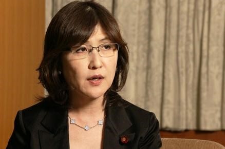 稲田朋美の若い頃は今とは顔が違うのか 娘の大学はどこ ポッチャリータイムズ